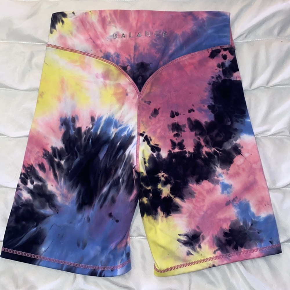 ❌SOLD❌ Balance athletica rider shorts - OG launch - Picture 2 of 5